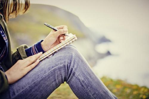 YAZMAK İSTİYORUM…